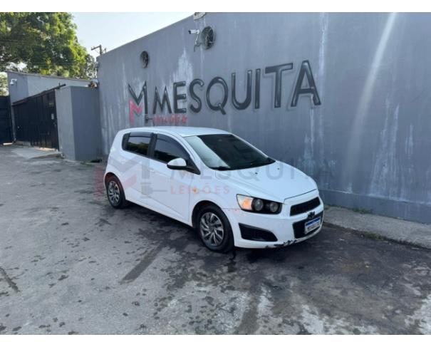 Foto de GM-CHEVROLET SONIC HB LT 1.6 2014 - BRANCA - FLEX